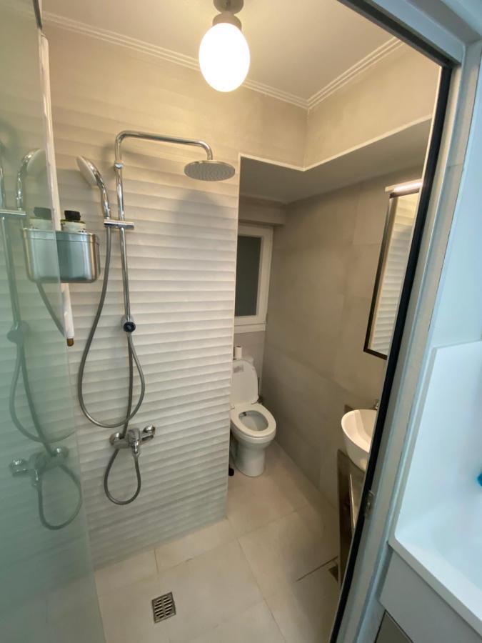 Minimalist Studio Behind Hilton Hotel Athene Buitenkant foto